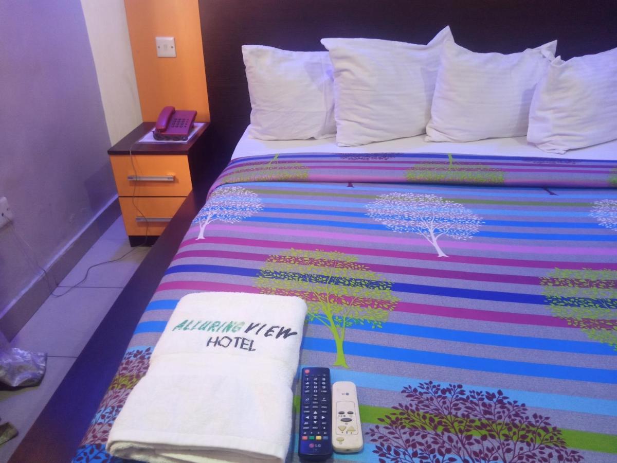 Alluring View Hotel - Toyin Sreet 伊凯贾 外观 照片